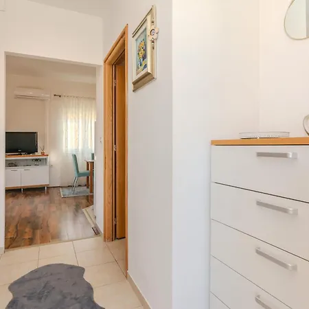 Nikolic Apartment *